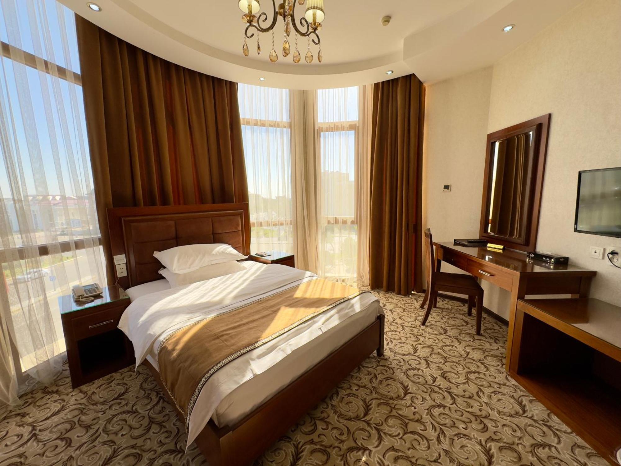 Hotel Sultan Qarshi ภายนอก รูปภาพ